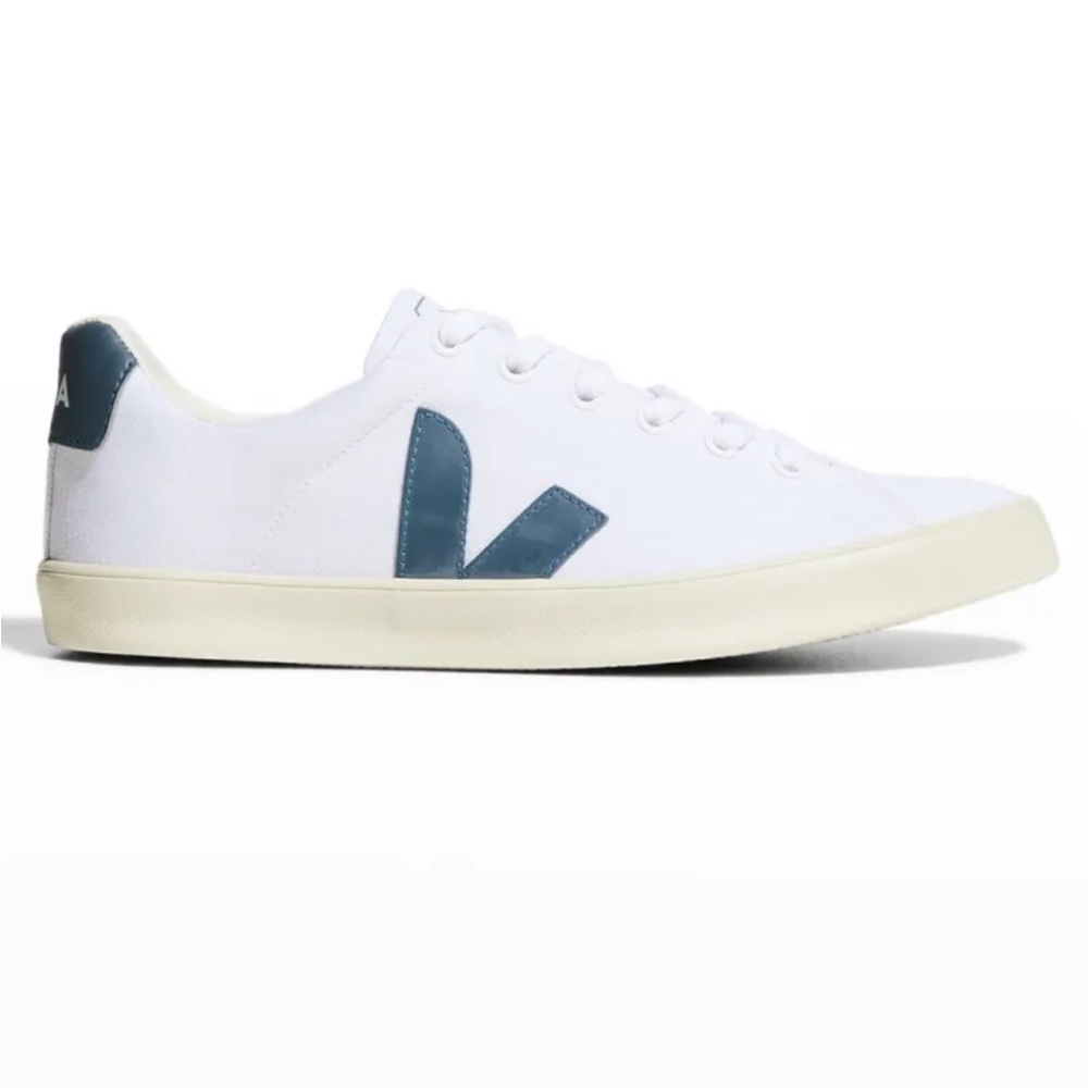 VEJA Esplar Bicolor Canvas Low-Top Sneaker